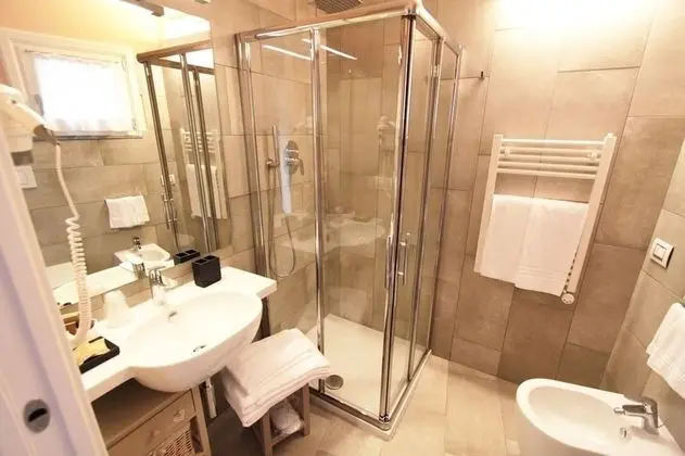 Superior Tek Büyük veya İki Ayrı Yataklı Oda, 1 Büyük (Queen) Boy Yatak, Balkon, Deniz Manzaralı