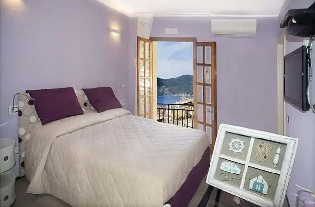 Tek Büyük Yataklı Oda, 1 Büyük (Queen) Boy Yatak, Deniz Manzaralı