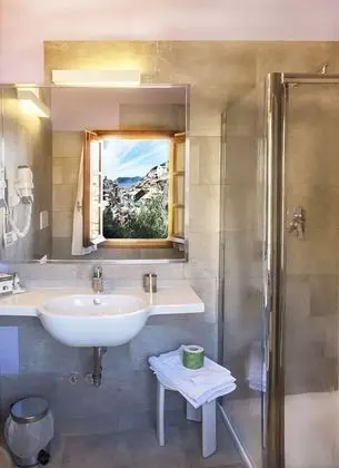 Tek Büyük Yataklı Oda, 1 Büyük (Queen) Boy Yatak, Deniz Manzaralı