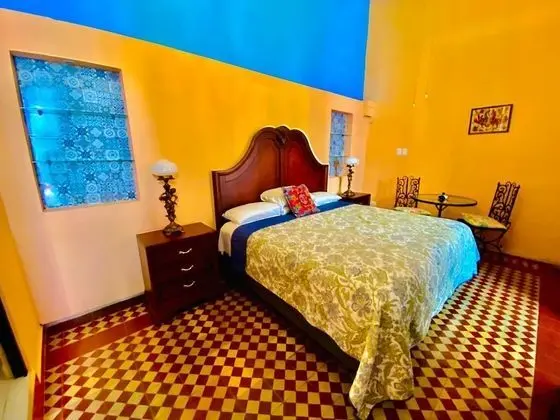 Comfort Tek Büyük Yataklı Oda
