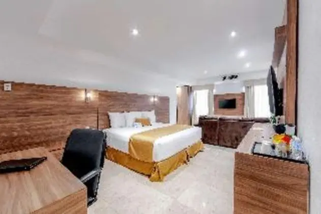 SUITE