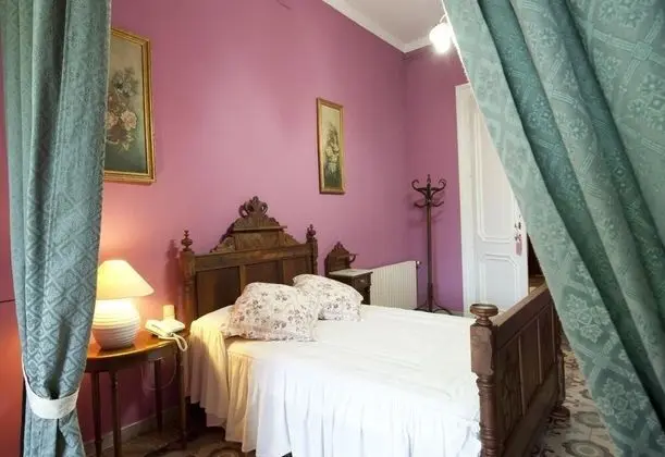 Tek Büyük Yataklı Oda, Bahçe Manzaralı (Clavell)