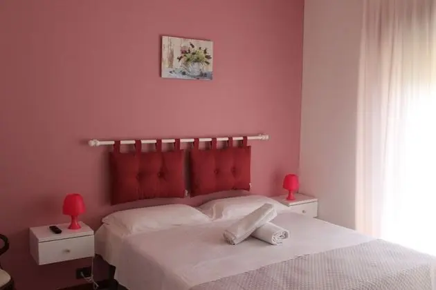 Tek Büyük veya İki Ayrı Yataklı Oda, Balkon