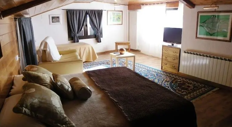 Tek Büyük Yataklı Oda, Dağ Manzaralı