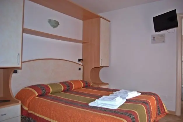 Tek Büyük veya İki Ayrı Yataklı Oda, Balkon