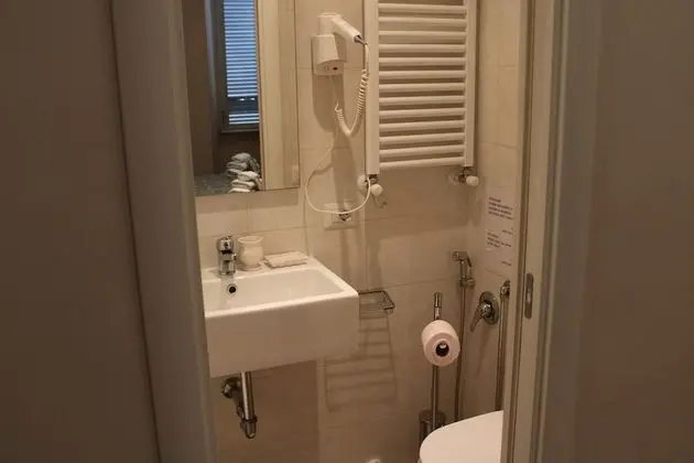 Comfort Tek Büyük Yataklı Oda