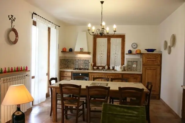 Apart Daire, 5 Yatak Odası, Sigara İçilmez