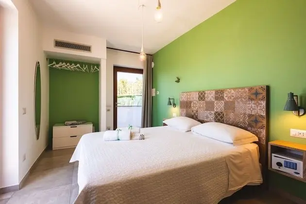 Deluxe Tek Büyük Yataklı Oda (Procida )