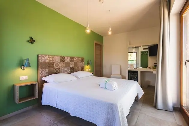 Deluxe Tek Büyük Yataklı Oda (Procida )