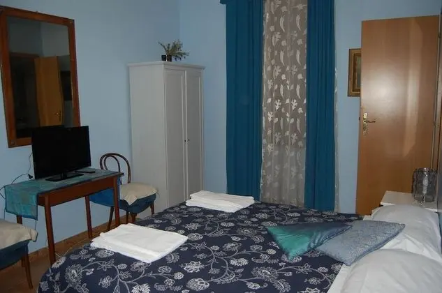 Standard Tek Büyük Yataklı Oda, Banyolu/Duşlu