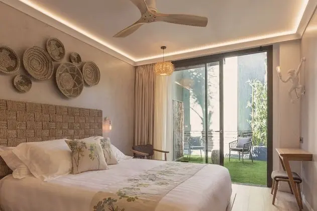 Premium Tek Büyük Yataklı Oda