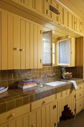Premium Bungalov, 1 En Büyük (King) Boy Yatak