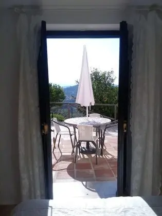 Traditional Tek Büyük Yataklı Oda, 1 Çift Kişilik Yatak, Dağ Manzaralı