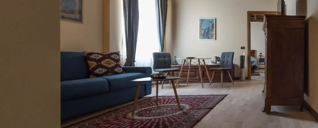 Luxury Oda, 1 Büyük (Queen) Boy Yatak ve Çekyat