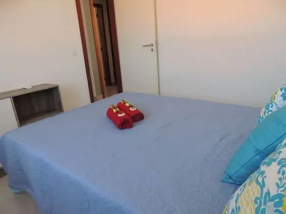 Casa com 3 Quartos em Condomínio Geriba