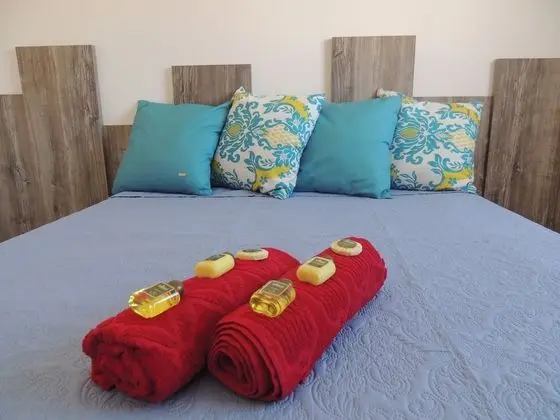 Casa com 3 Quartos em Condomínio Geriba