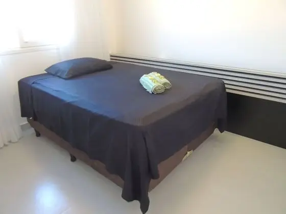 Casa com 3 Quartos em Condomínio Geriba