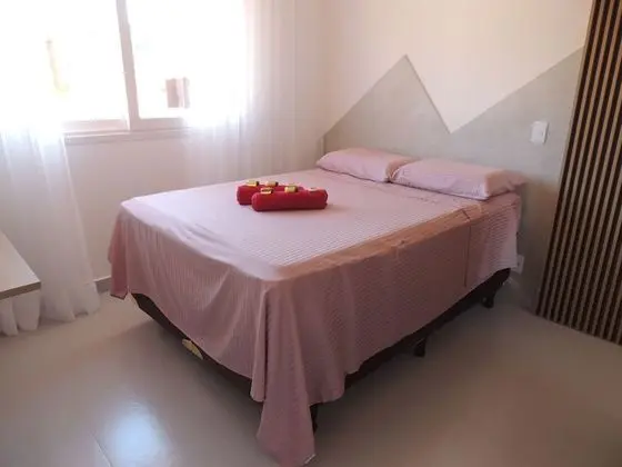 Casa com 3 Quartos em Condomínio Geriba