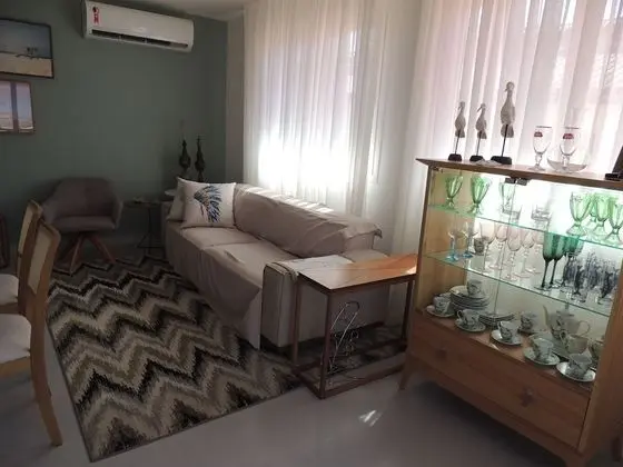Casa com 3 Quartos em Condomínio Geriba