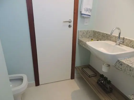 Casa com 3 Quartos em Condomínio Geriba