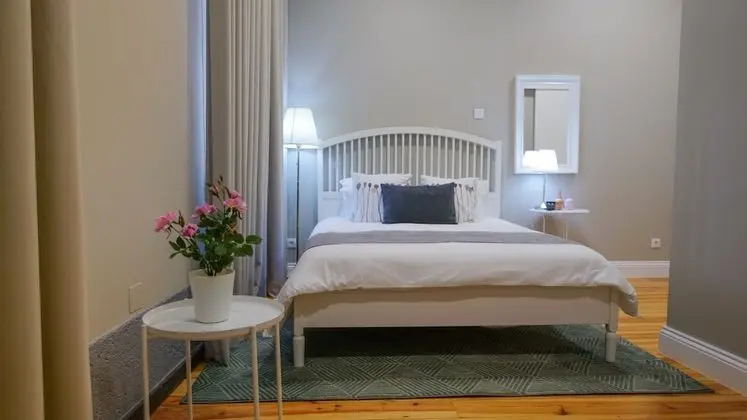 Basic Tek Büyük veya İki Ayrı Yataklı Oda (Chiado)