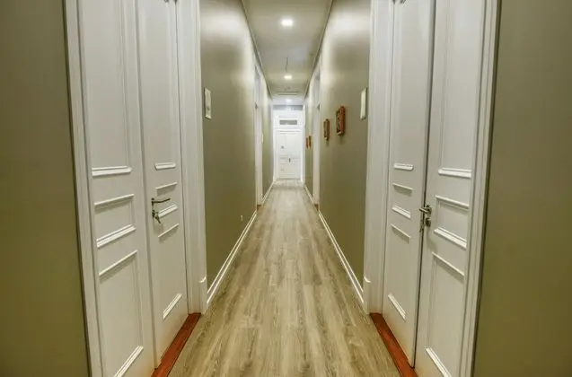 Basic Tek Büyük veya İki Ayrı Yataklı Oda (Chiado)