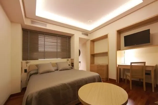 Tek Büyük Yataklı Oda (Interior)