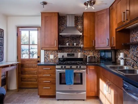Ev (Casa Contenta - Charming East Side Fa)