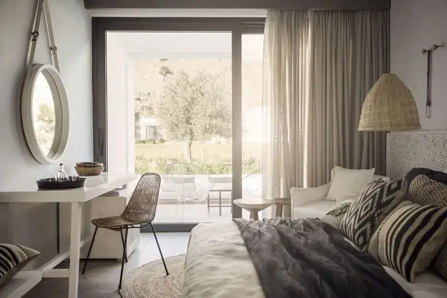Deluxe Tek Büyük veya İki Ayrı Yataklı Oda, Havuz Kullanımı