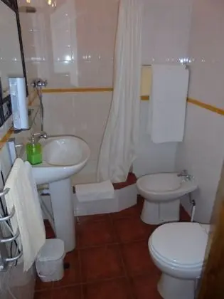 Traditional Üç Kişilik Oda (1)