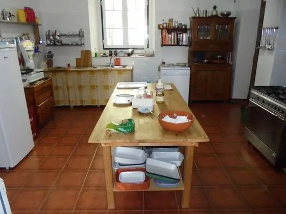 Traditional Üç Kişilik Oda (1)