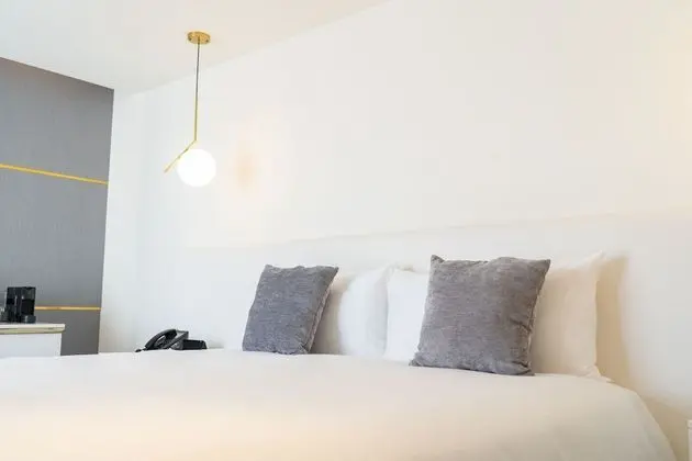 SUITE DELUXE KING VIEW