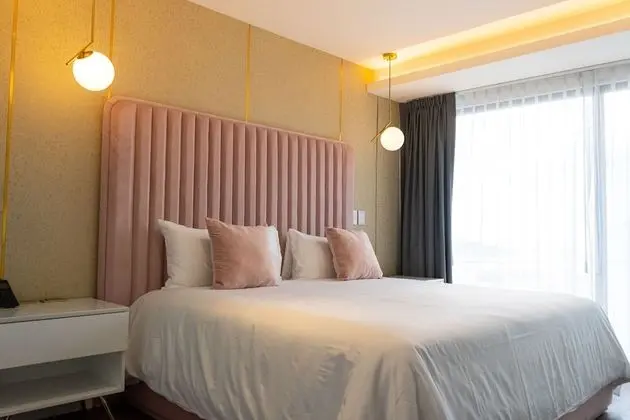 SUITE DELUXE KING VIEW