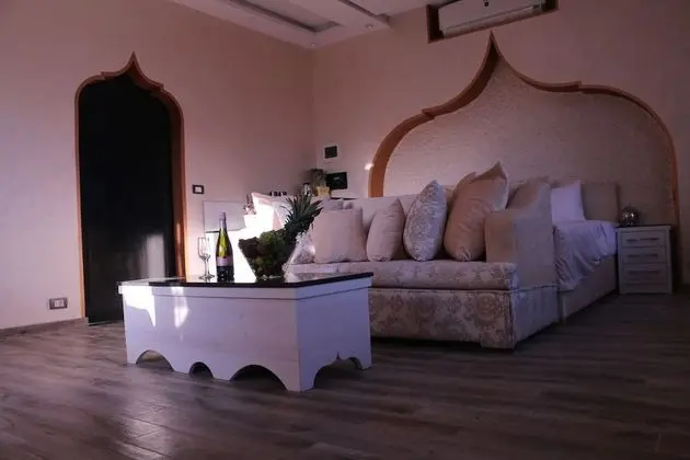 Exclusive Tek Büyük Yataklı Oda