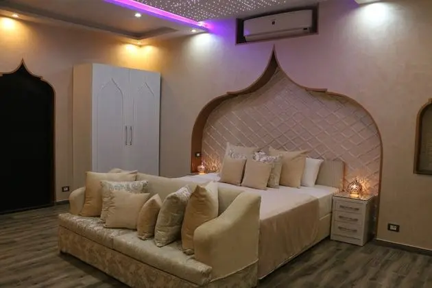 Luxury Tek Büyük Yataklı Oda