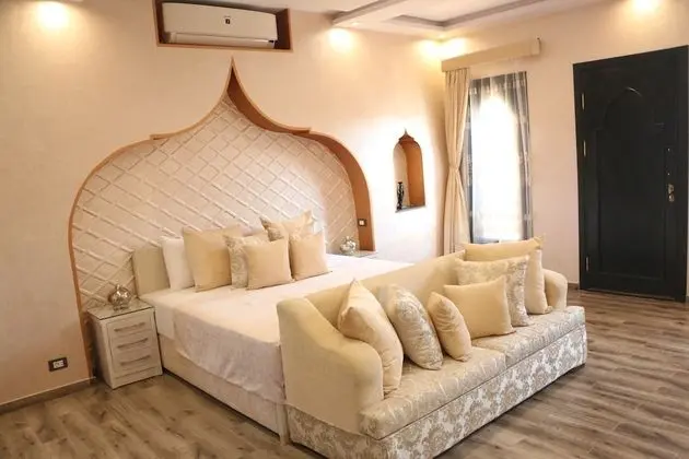 Luxury Tek Büyük Yataklı Oda