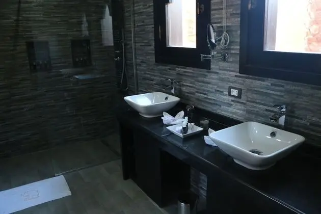 Luxury Tek Büyük Yataklı Oda