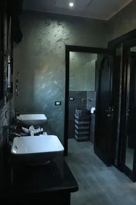 Luxury Tek Büyük Yataklı Oda