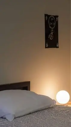 İki Ayrı Yataklı Oda, Ortak Banyo