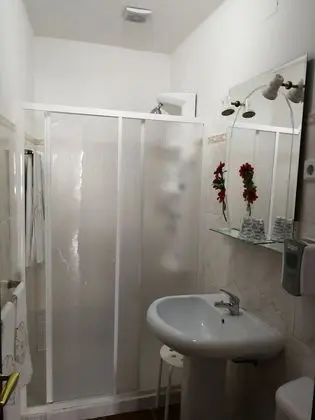City Tek Büyük Yataklı Oda, Özel Banyo, Şehir Manzaralı