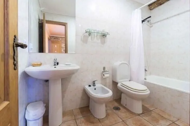 Tek Büyük Yataklı Oda (1)