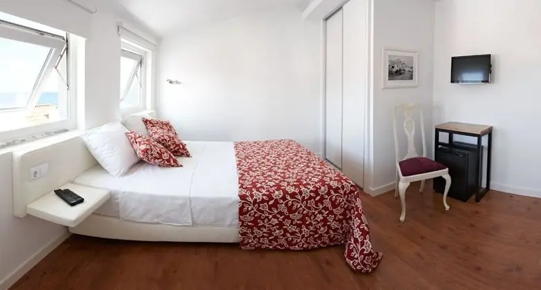 Standard Tek Büyük veya İki Ayrı Yataklı Oda, Deniz Manzaralı