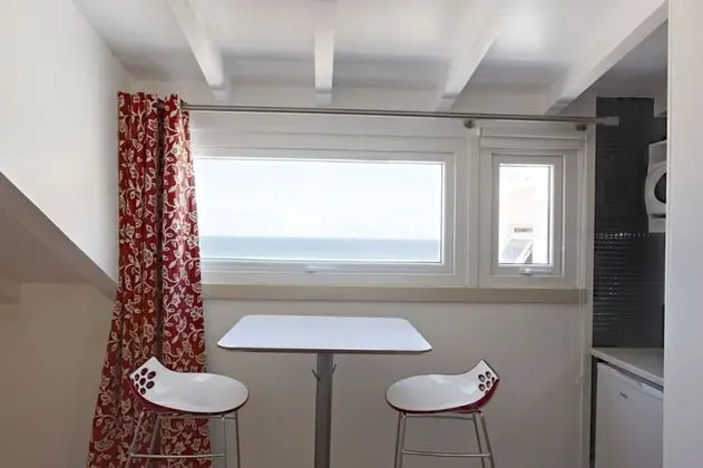 Standard Tek Büyük veya İki Ayrı Yataklı Oda, Deniz Manzaralı