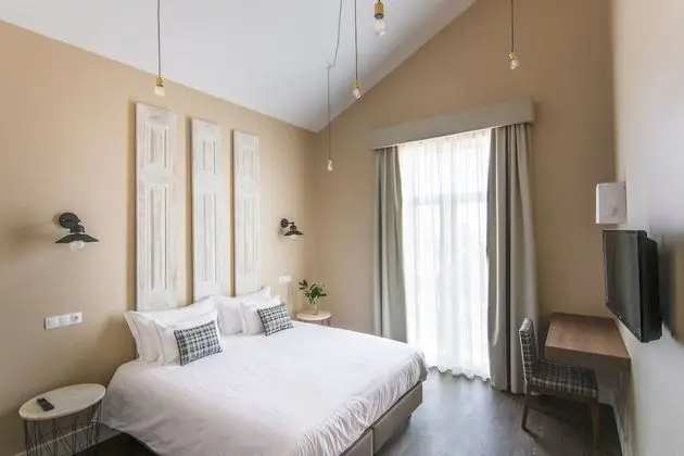 Tek Büyük veya İki Ayrı Yataklı Oda, Balkon