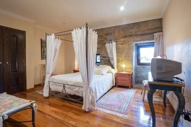 Tek Büyük Yataklı Oda, 1 Çift Kişilik Yatak