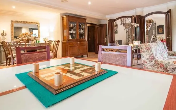 Tek Büyük Yataklı Oda, 1 Çift Kişilik Yatak