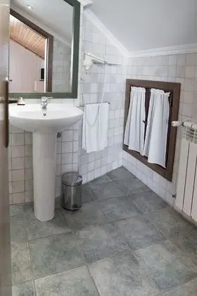 Tek Büyük Yataklı Oda, Deniz Manzaralı (1st Floor)