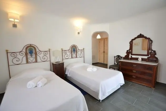 Tek Büyük veya İki Ayrı Yataklı Oda