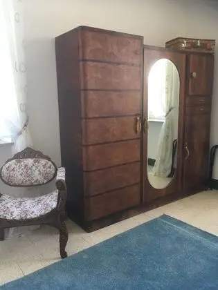 Family Oda, Kısmi Deniz Manzaralı