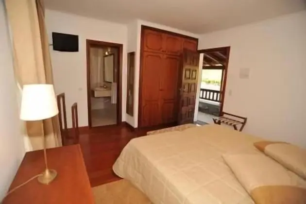 İki Ayrı Yataklı Oda, Dağ Manzaralı